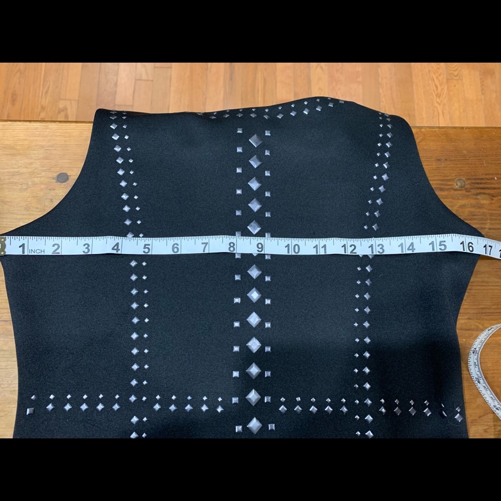 Must bundle all items under $10 - Picture 7 of 9